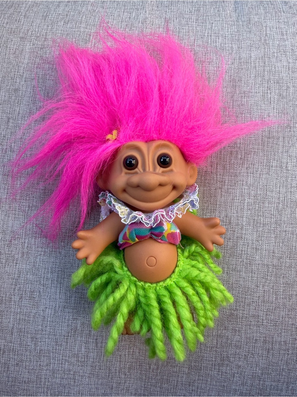 Russ Good Luck Troll Hula Girl Pink Hair Grass Skirt Doll